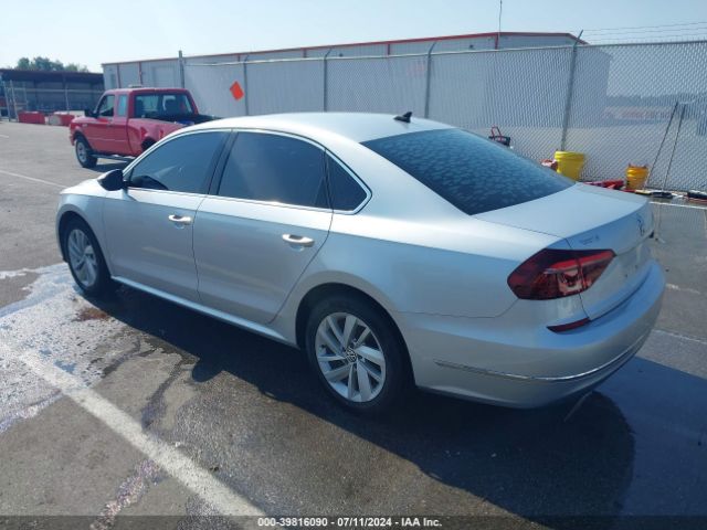 1VWBA7A31JC040057 Volkswagen Passat 2.0t Se