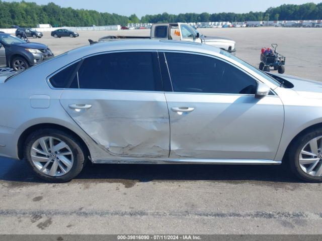 1VWBA7A31JC040057 Volkswagen Passat 2.0t Se
