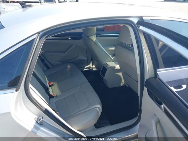 1VWBA7A31JC040057 Volkswagen Passat 2.0t Se
