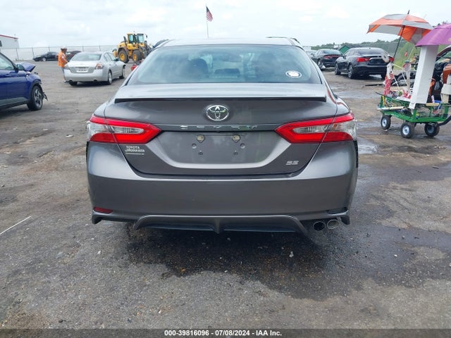 Toyota CAMRY SE 2018 4T1B11HK5JU006965 Image 16