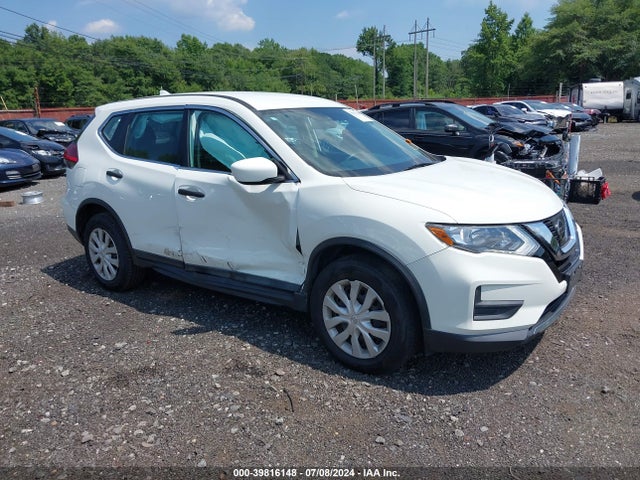 Nissan ROGUE S 2017 5N1AT2MV1HC849007 Image 1