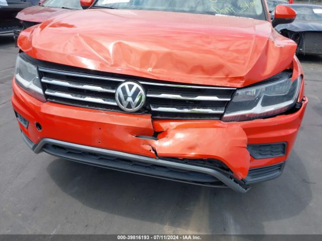 3VV3B7AX4JM193944 Volkswagen Tiguan 2.0t Se/2.0t Sel