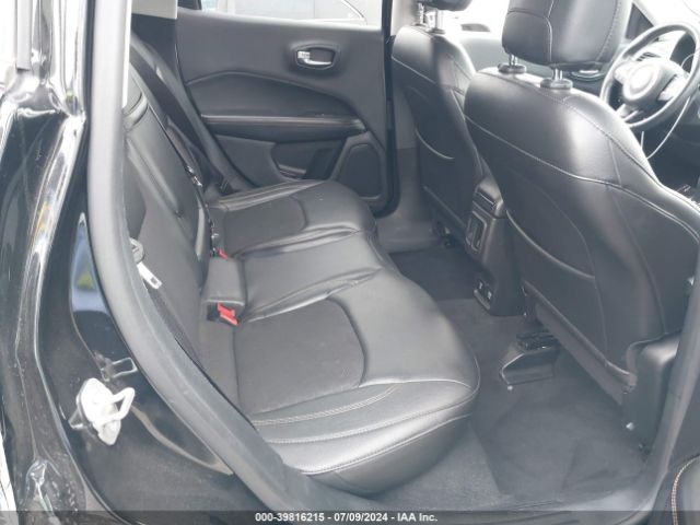 3C4NJCBB3JT266457 Jeep Compass Latitude Fwd