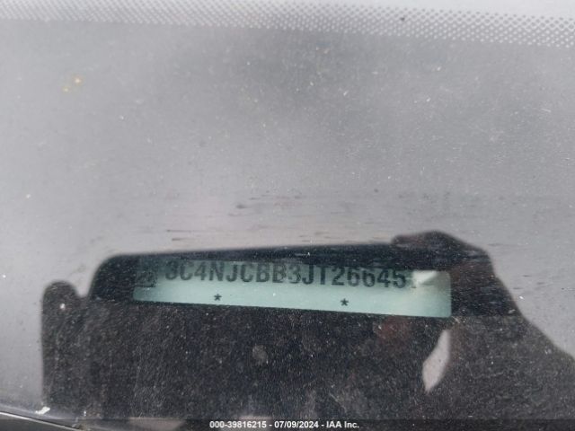 3C4NJCBB3JT266457 Jeep Compass Latitude Fwd