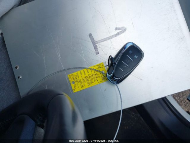 3GNAXJEV3KS630608 Chevrolet EQUINOX LT