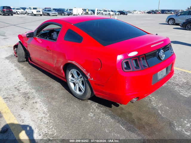 Ford Mustang V6 2014 1ZVBP8AM3E5332588 Image 3