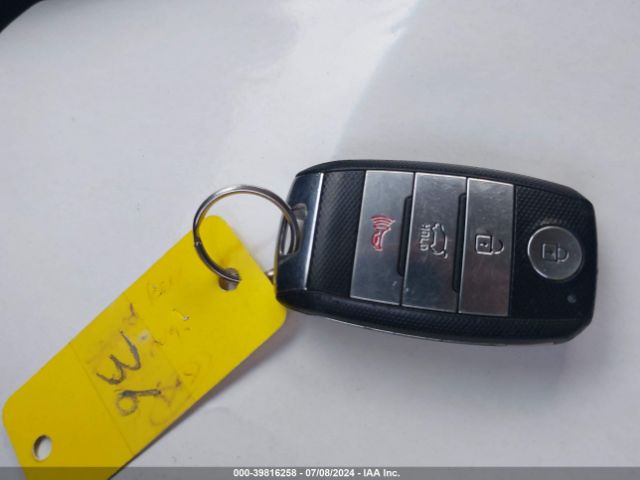 KNDPCCA61E7652666 KIA Sportage Sx