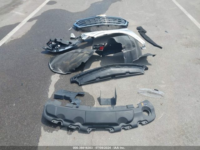 1GNERFKW6KJ136556 Chevrolet Traverse Ls