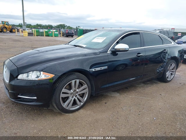 2012 JAGUAR XJ SAJWA2GB3CLV25696 Photo 1