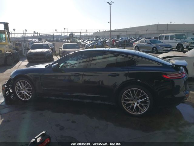 WP0AB2A77JL136535 Porsche Panamera 4s