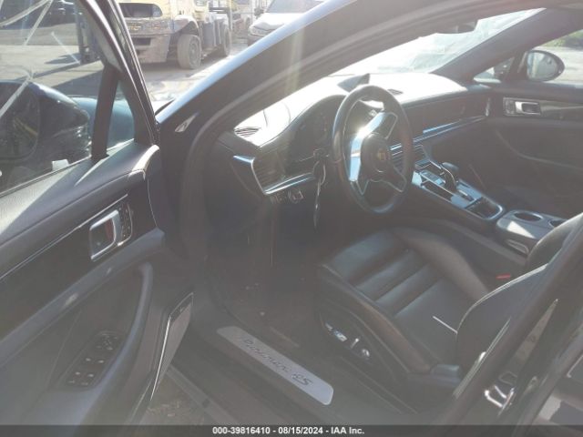 WP0AB2A77JL136535 Porsche Panamera 4s
