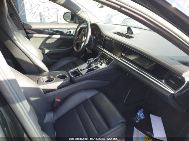WP0AB2A77JL136535 Porsche Panamera 4s