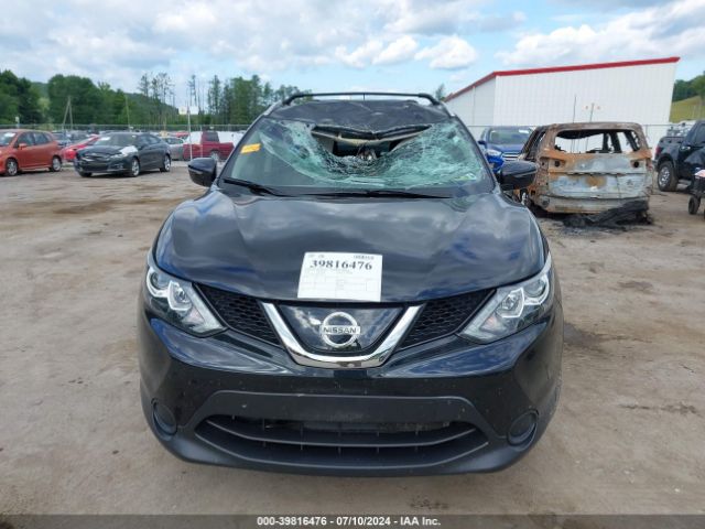 JN1BJ1CR8KW628929 Nissan Rogue Sport Sv