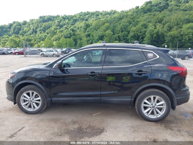 JN1BJ1CR8KW628929 Nissan Rogue Sport Sv