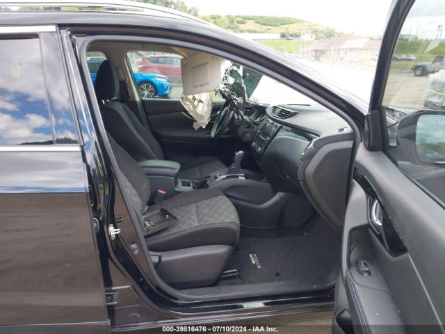 JN1BJ1CR8KW628929 Nissan Rogue Sport Sv