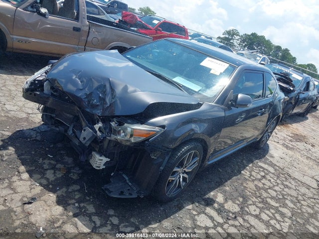 JTKJF5C74GJ021133 Scion TC