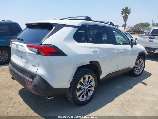 Toyota Rav4 Xle Premium 2022 JTMC1RFV8ND087146 Image 4