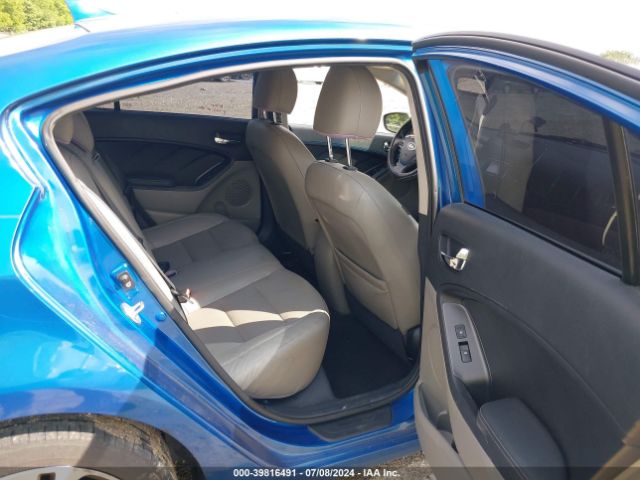 KNAFZ4A83E5102587 KIA FORTE EX