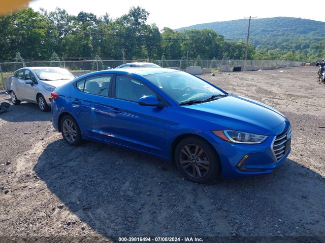 2018 5NPD84LF1JH332342 main image