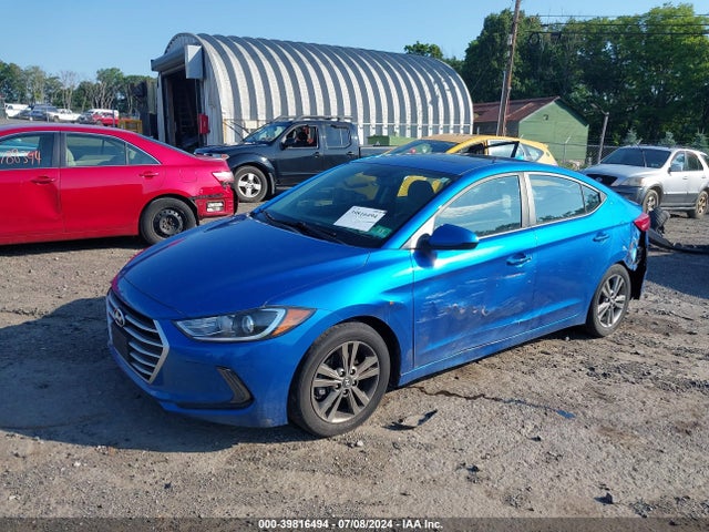 Hyundai Elantra Value Edition 2018 5NPD84LF1JH332342 Image 2