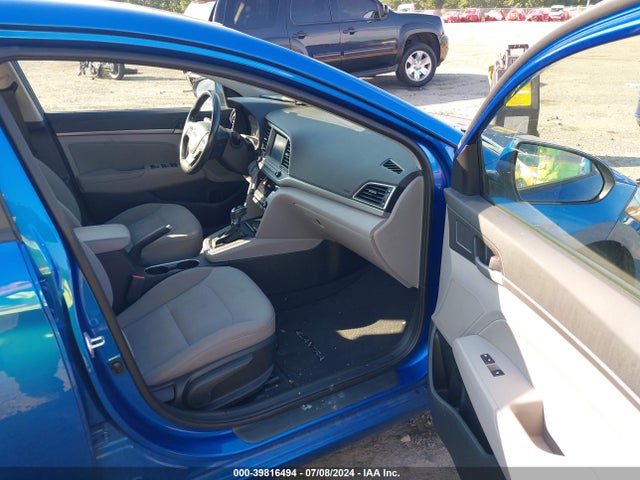 Hyundai Elantra Value Edition 2018 5NPD84LF1JH332342 Image 5