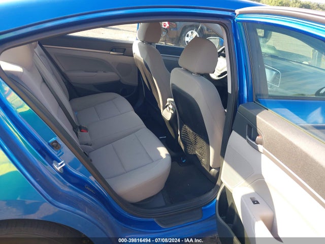 Hyundai Elantra Value Edition 2018 5NPD84LF1JH332342 Image 8