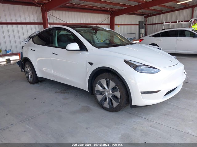 2023 TESLA MODEL Y 7SAYGDEE1PF738088 Photo 0