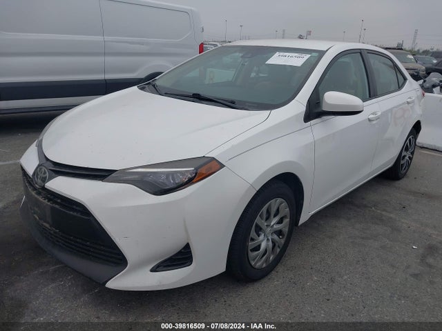 Toyota COROLLA LE 2017 2T1BURHE6HC781836 Image 2