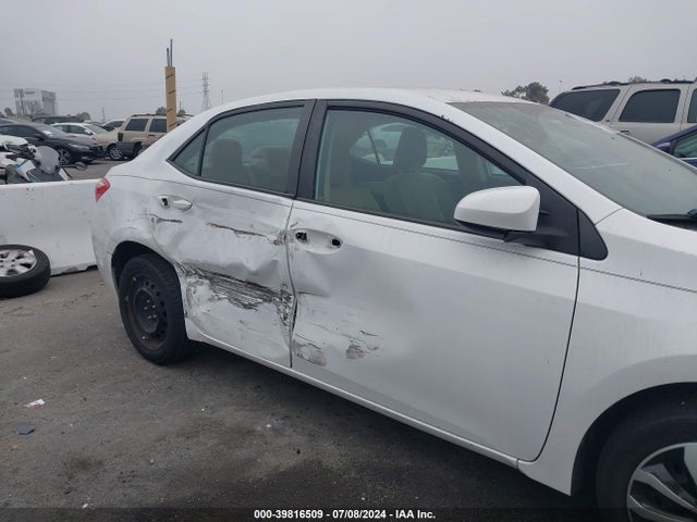Toyota COROLLA LE 2017 2T1BURHE6HC781836 Image 6