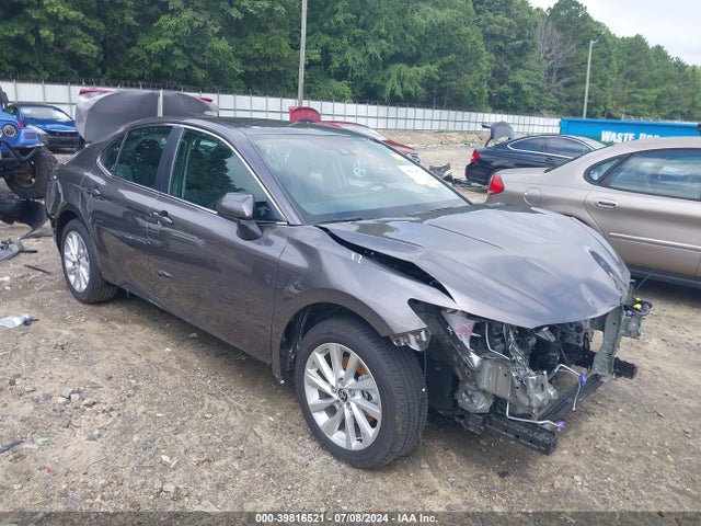 Toyota CAMRY LE 2024 4T1C11AK5RU211602 Image 1