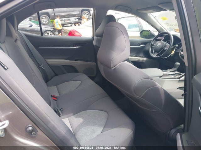 Toyota CAMRY LE 2024 4T1C11AK5RU211602 Image 8