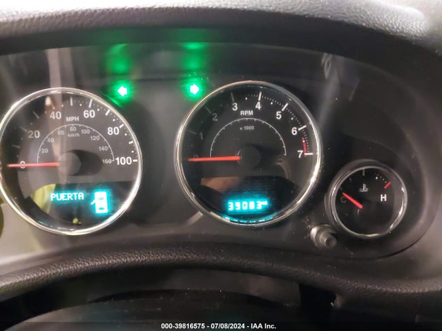 1C4BJWDG3HL528044 Jeep Wrangler Unlimited Sport 4x4