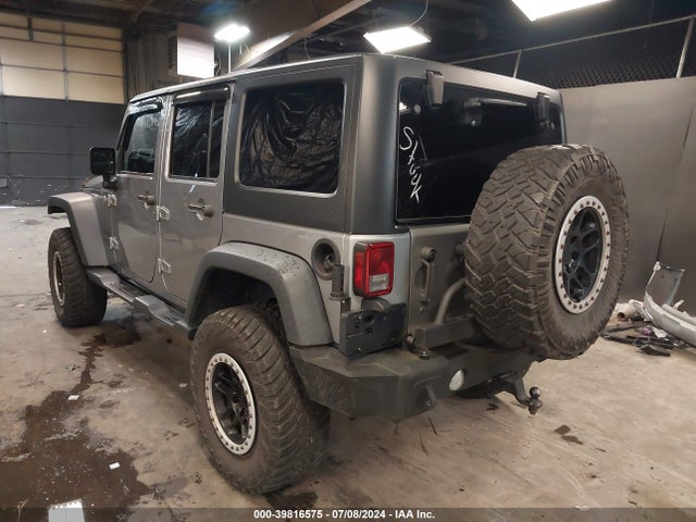1C4BJWDG3HL528044 Jeep Wrangler Unlimited Sport 4x4