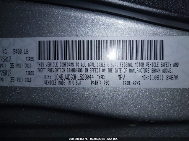 1C4BJWDG3HL528044 Jeep Wrangler Unlimited Sport 4x4