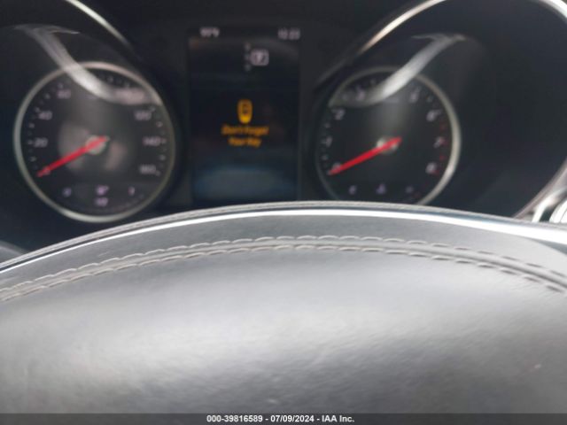 WDDWK8DB5KF882822 Mercedes-Benz C 300