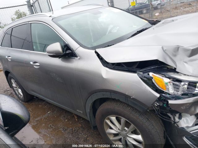 5XYPGDA31JG425183 KIA Sorento 2.4l Lx