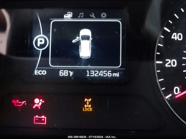 5XYPGDA31JG425183 KIA Sorento 2.4l Lx
