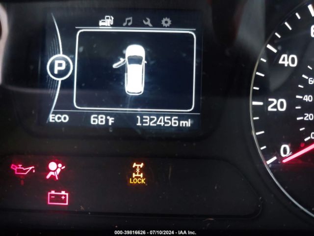 5XYPGDA31JG425183 KIA Sorento 2.4l Lx