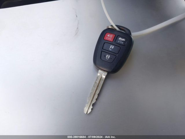 5YFBURHE4FP204963 Toyota Corolla Le Plus