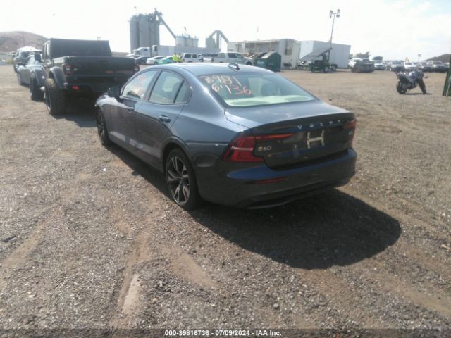 7JRL12FK6RG289289 Volvo S60 B5 Core Dark Theme