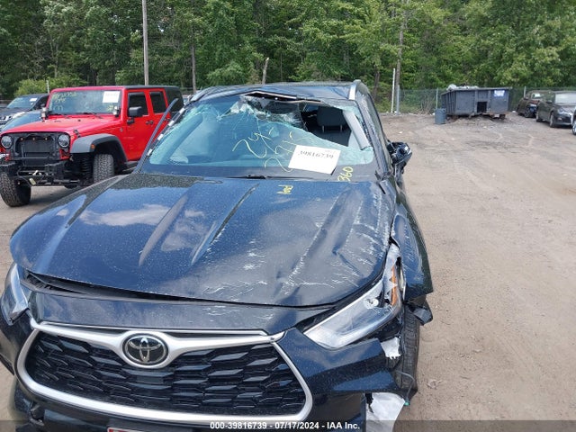 5TDGZRBH2MS147788 Toyota Highlander Xle