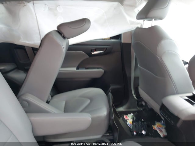 5TDGZRBH2MS147788 Toyota Highlander Xle
