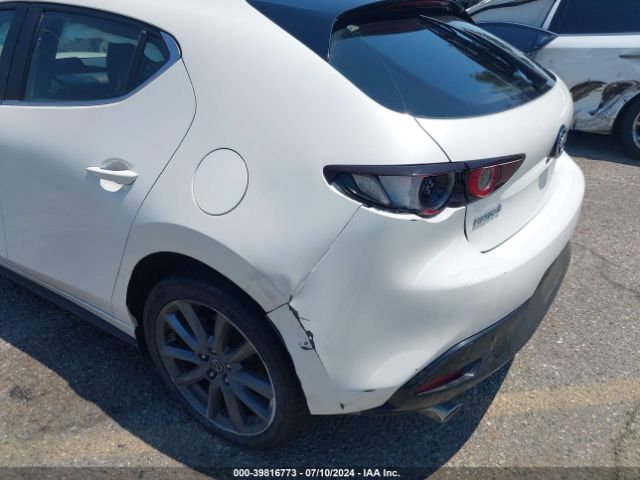 JM1BPAJM8K1134814 Mazda MAZDA3