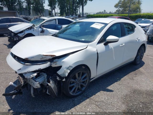 JM1BPAJM8K1134814 Mazda MAZDA3