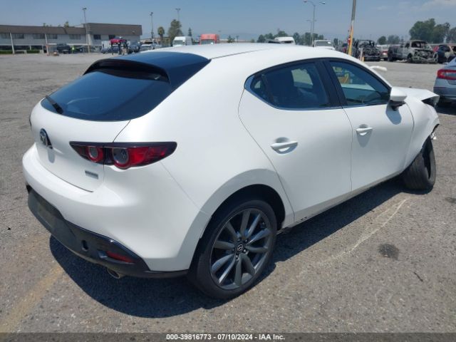 JM1BPAJM8K1134814 Mazda MAZDA3