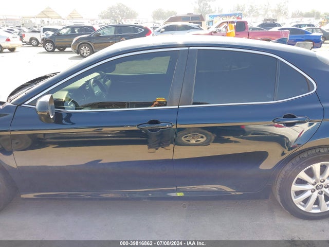 Toyota CAMRY LE 2019 4T1B11HK8KU716220 Image 13