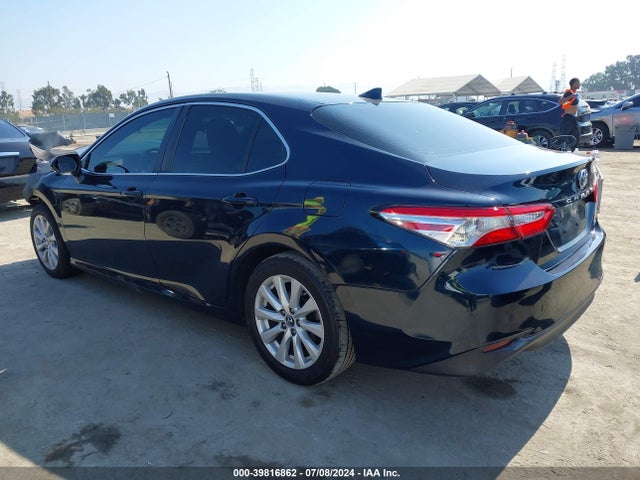 Toyota CAMRY LE 2019 4T1B11HK8KU716220 Image 3