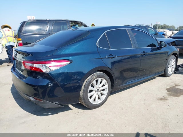 Toyota CAMRY LE 2019 4T1B11HK8KU716220 Image 4