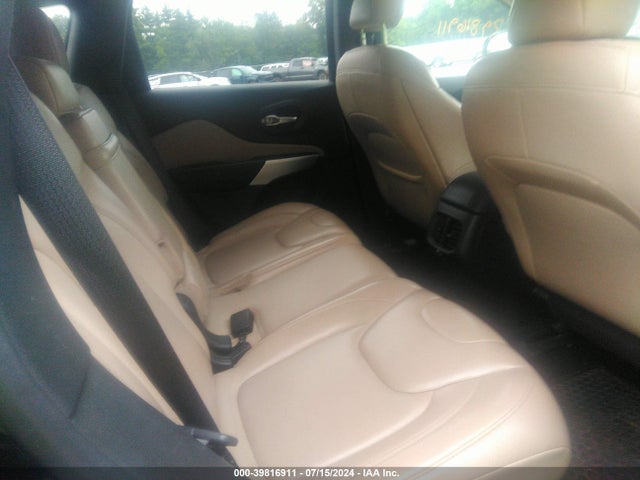 1C4PJMCS9HW575562 Jeep Cherokee Latitude 4x4