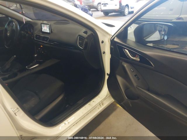 3MZBM1V78FM230848 Mazda Mazda3 I Touring